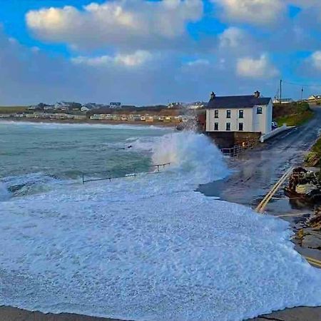 Top Floor Retreat Portmor- Sea, Beach & Balcony Apartment Slievebane Exterior photo